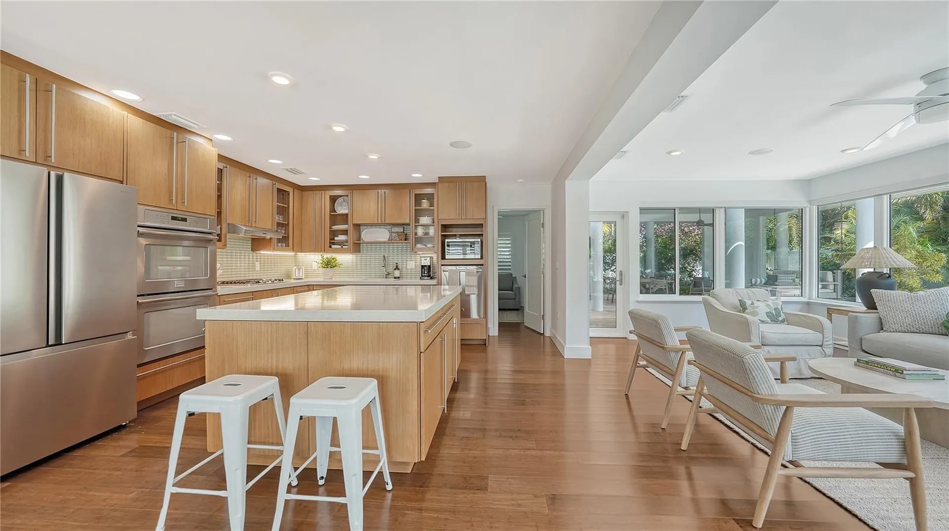 425 Mckinley Drive Sarasota FL 34236