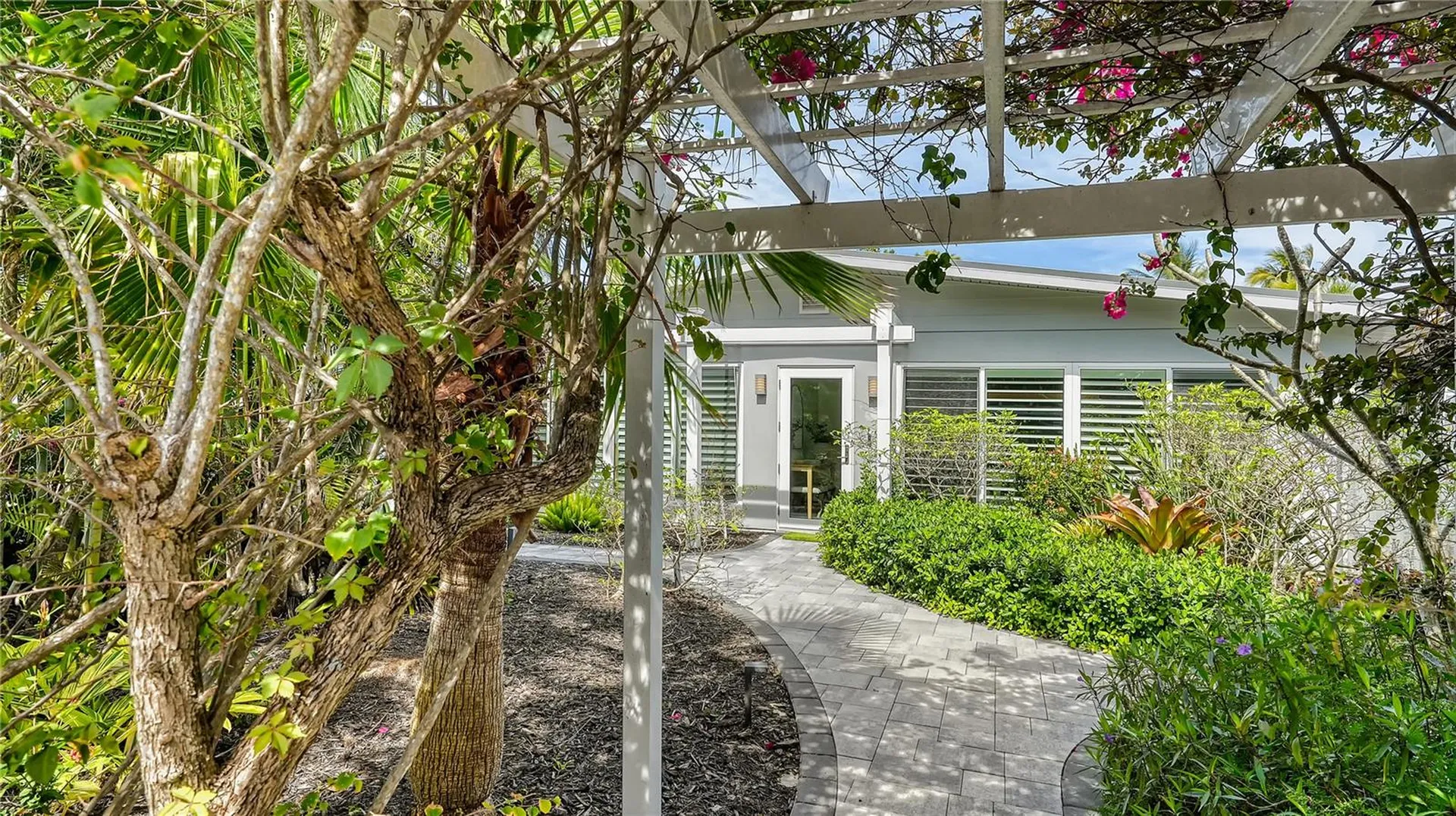 425 Mckinley Drive Sarasota FL 34236