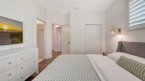 425 Mckinley Drive Sarasota FL 34236