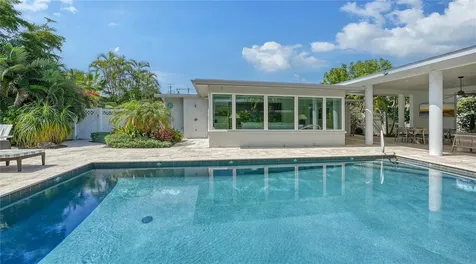 425 Mckinley Drive Sarasota FL 34236