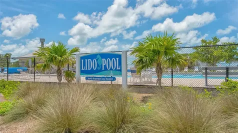 425 Mckinley Drive Sarasota FL 34236