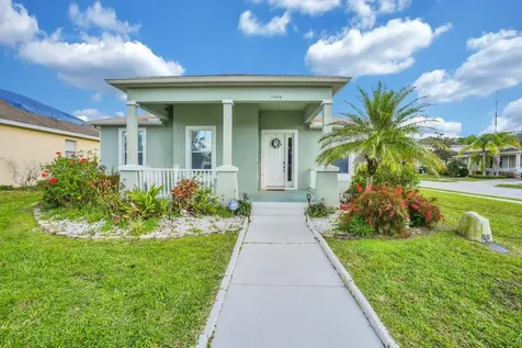 4988 Bond Street W Kissimmee FL 34758