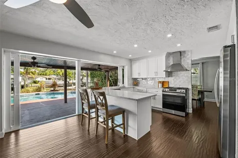 1401 51st Avenue NE St Petersburg FL 33703