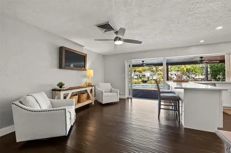 1401 51st Avenue NE St Petersburg FL 33703
