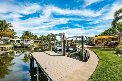 1401 51st Avenue NE St Petersburg FL 33703