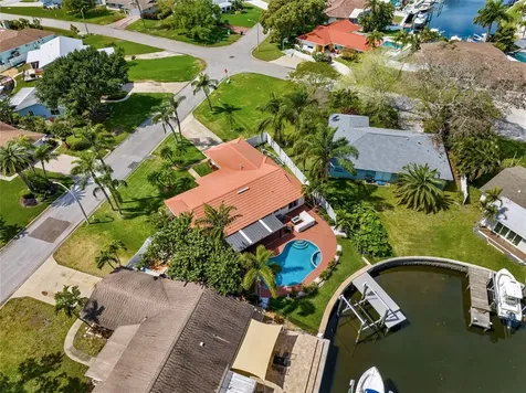 1401 51st Avenue NE St Petersburg FL 33703