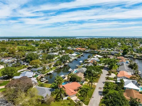 1401 51st Avenue NE St Petersburg FL 33703