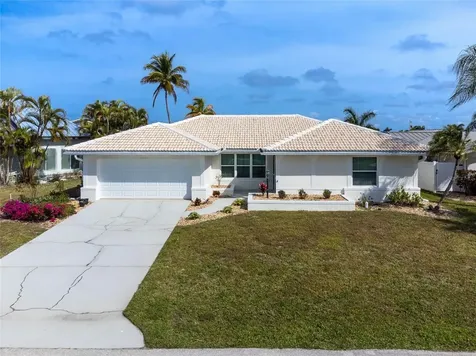 2090 Via Venice Punta Gorda FL 33950