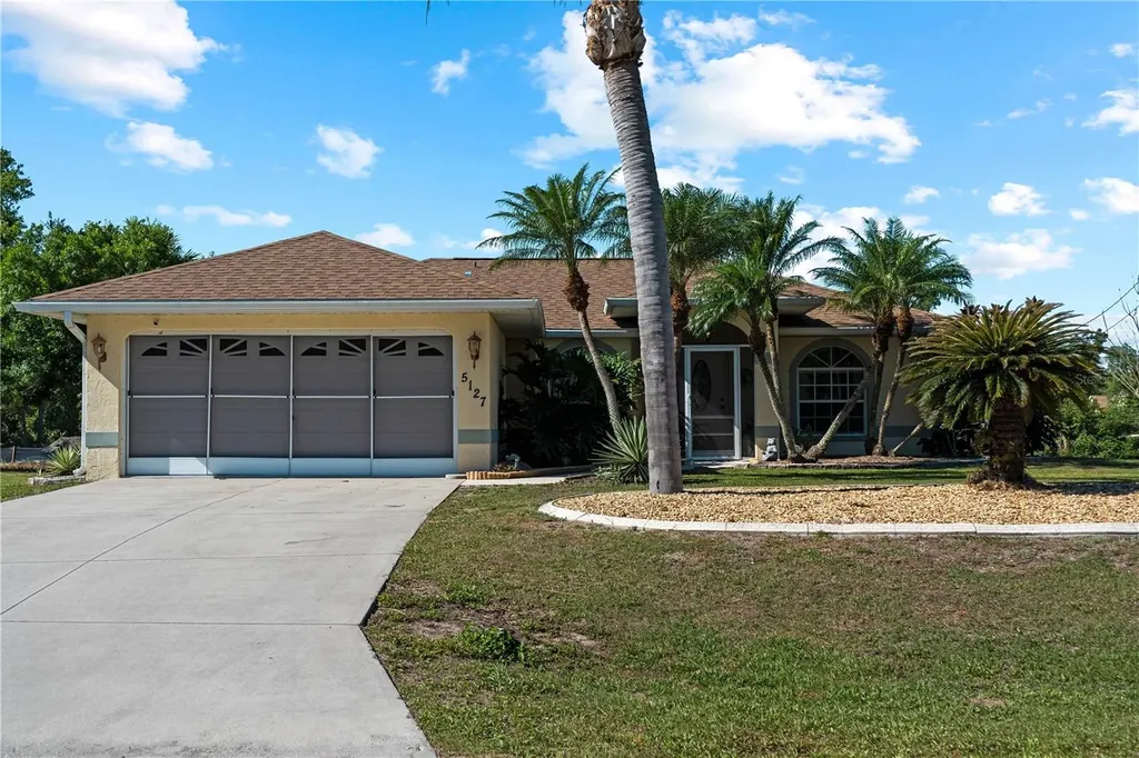 5127 Farmington Avenue North Port FL 34288