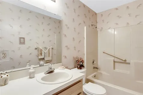 1614 Colonnades Circle N Lakeland FL 33811