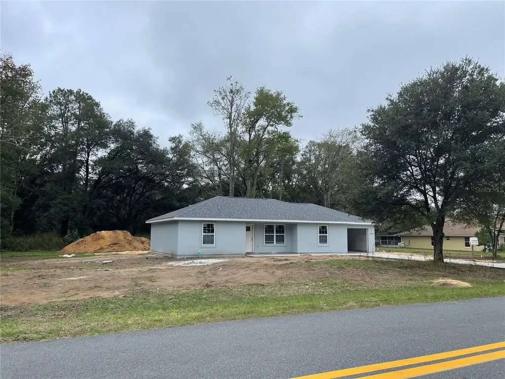 20024 SW Beach Boulevard Dunnellon FL 34431