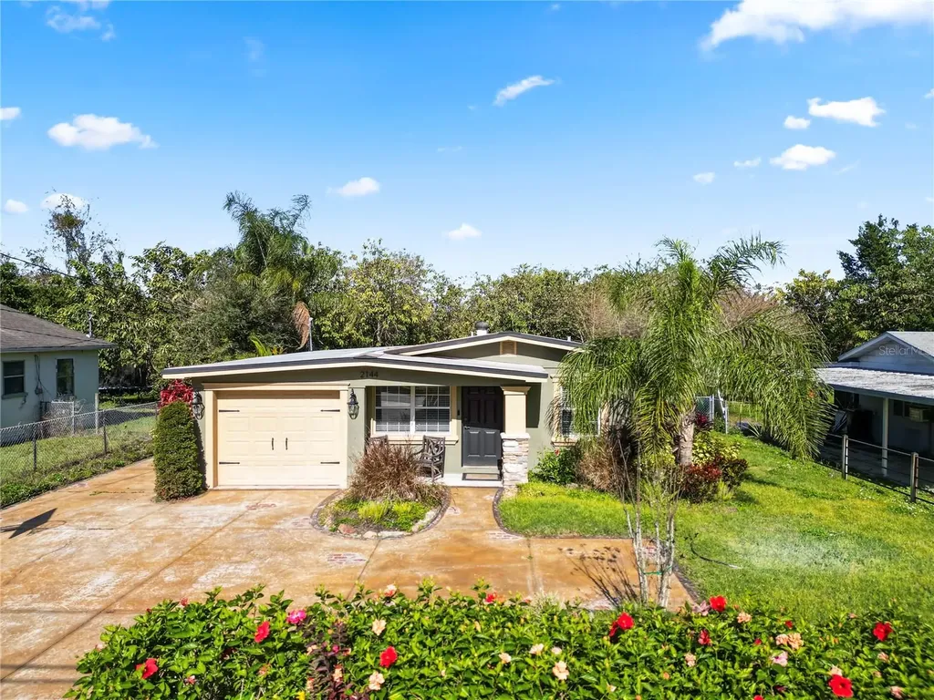 2144 Colonial Avenue Lakeland FL 33801