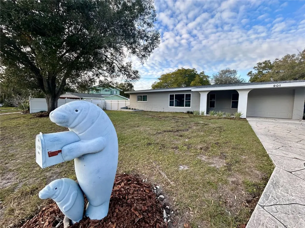 901 Bay Breeze Terrace Largo FL 33770