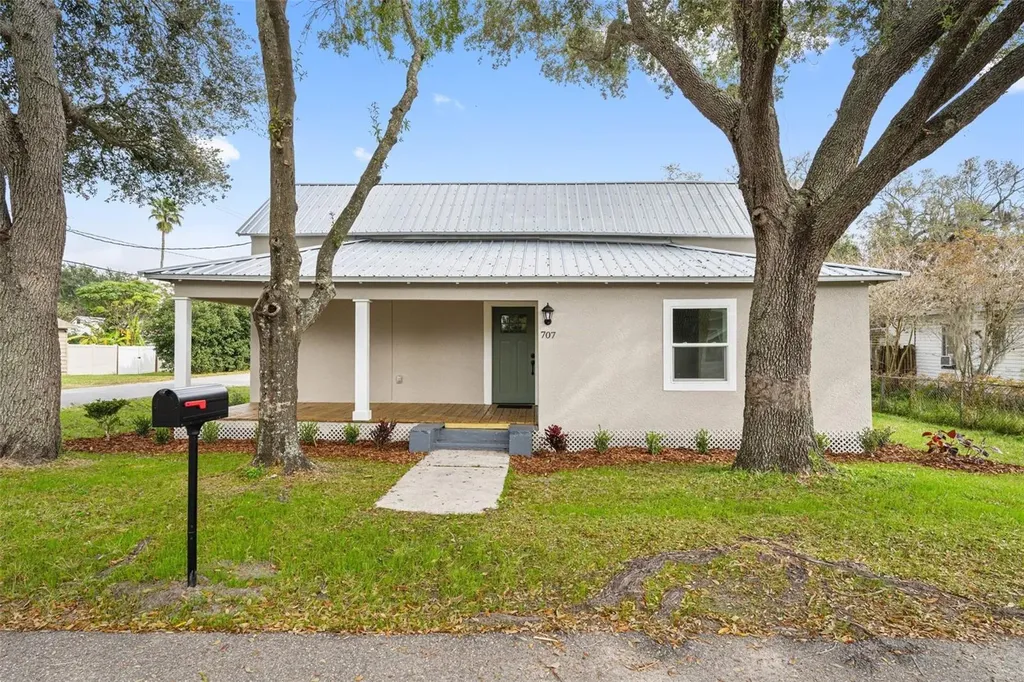 707 NW 2nd Avenue Mulberry FL 33860