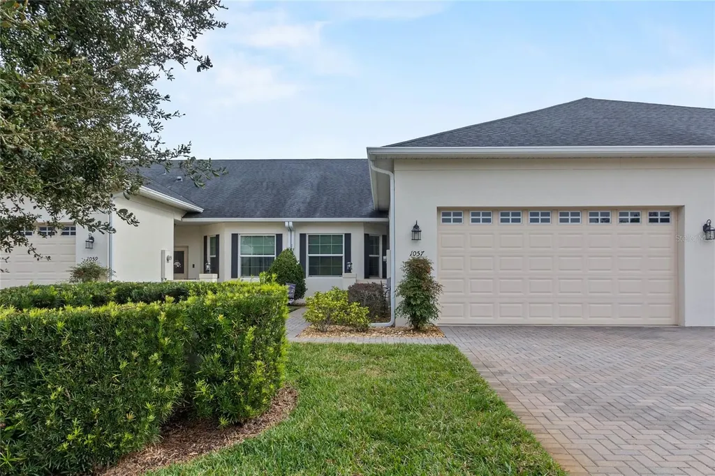 1057 Green Gate Boulevard Groveland FL 34736