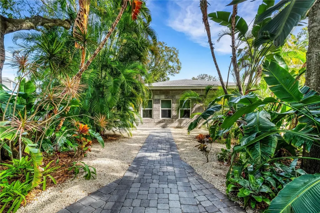 1108 60th Street S Gulfport FL 33707