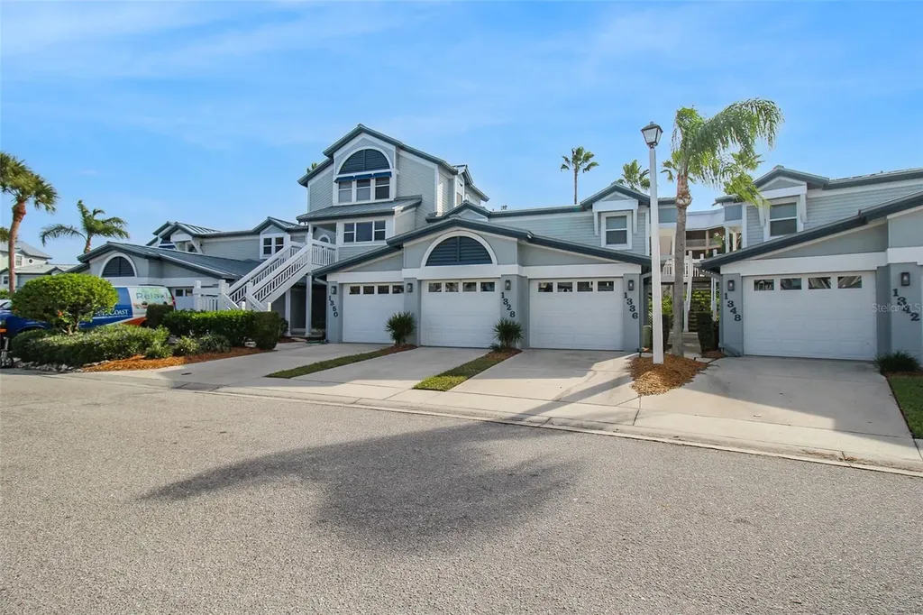 1328 Siesta Bayside Drive Sarasota FL 34242
