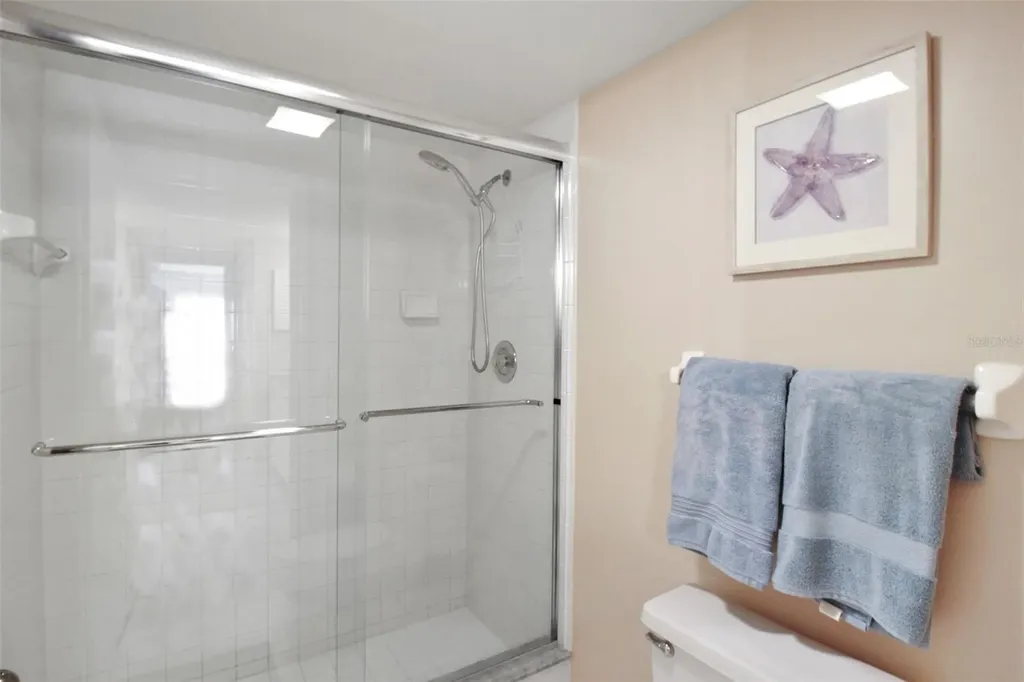 1328 Siesta Bayside Drive Sarasota FL 34242