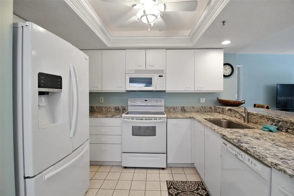 1328 Siesta Bayside Drive Sarasota FL 34242