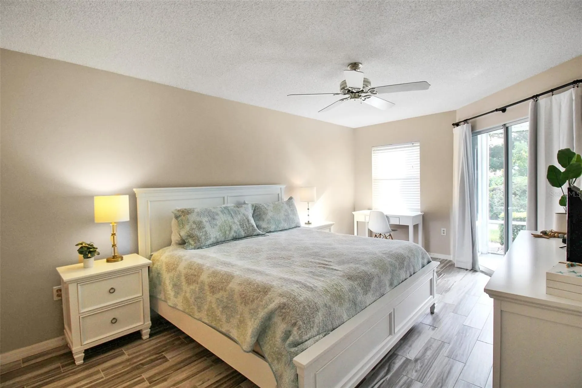 1328 Siesta Bayside Drive Sarasota FL 34242