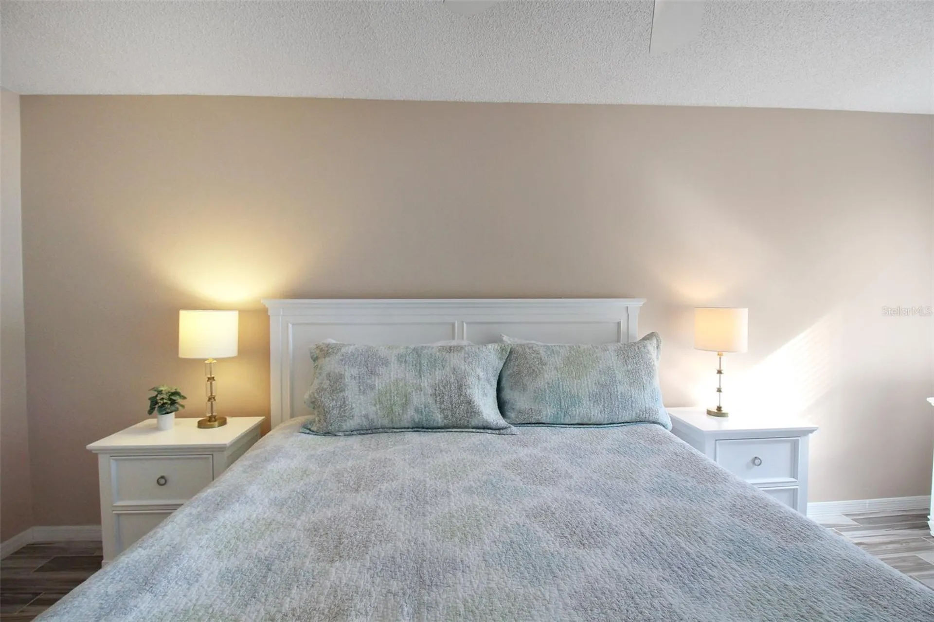 1328 Siesta Bayside Drive Sarasota FL 34242