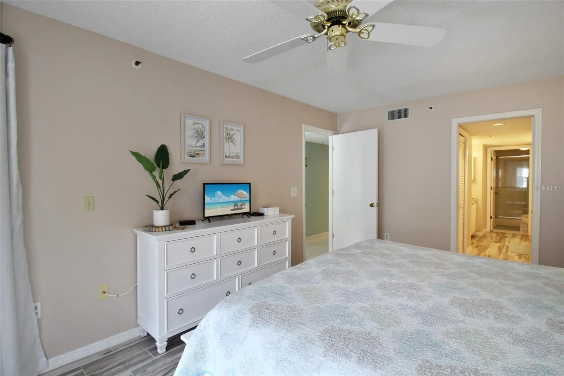 1328 Siesta Bayside Drive Sarasota FL 34242