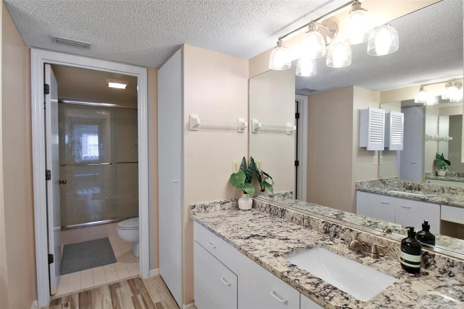1328 Siesta Bayside Drive Sarasota FL 34242