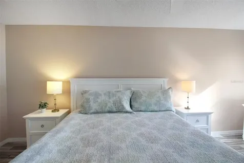 1328 Siesta Bayside Drive Sarasota FL 34242