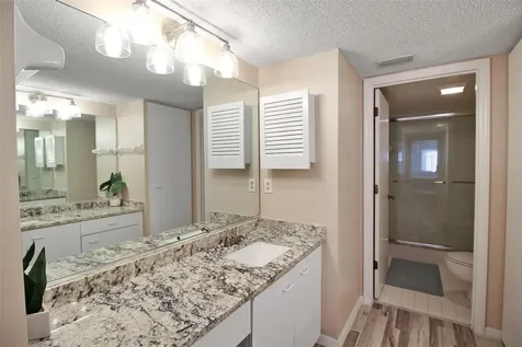 1328 Siesta Bayside Drive Sarasota FL 34242