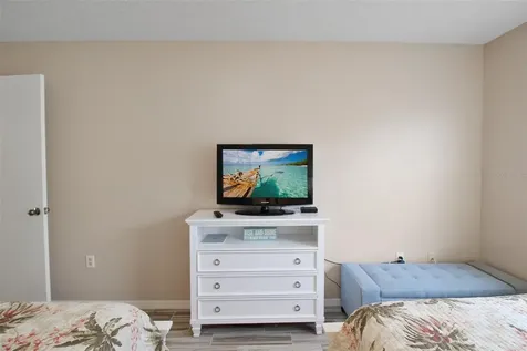 1328 Siesta Bayside Drive Sarasota FL 34242
