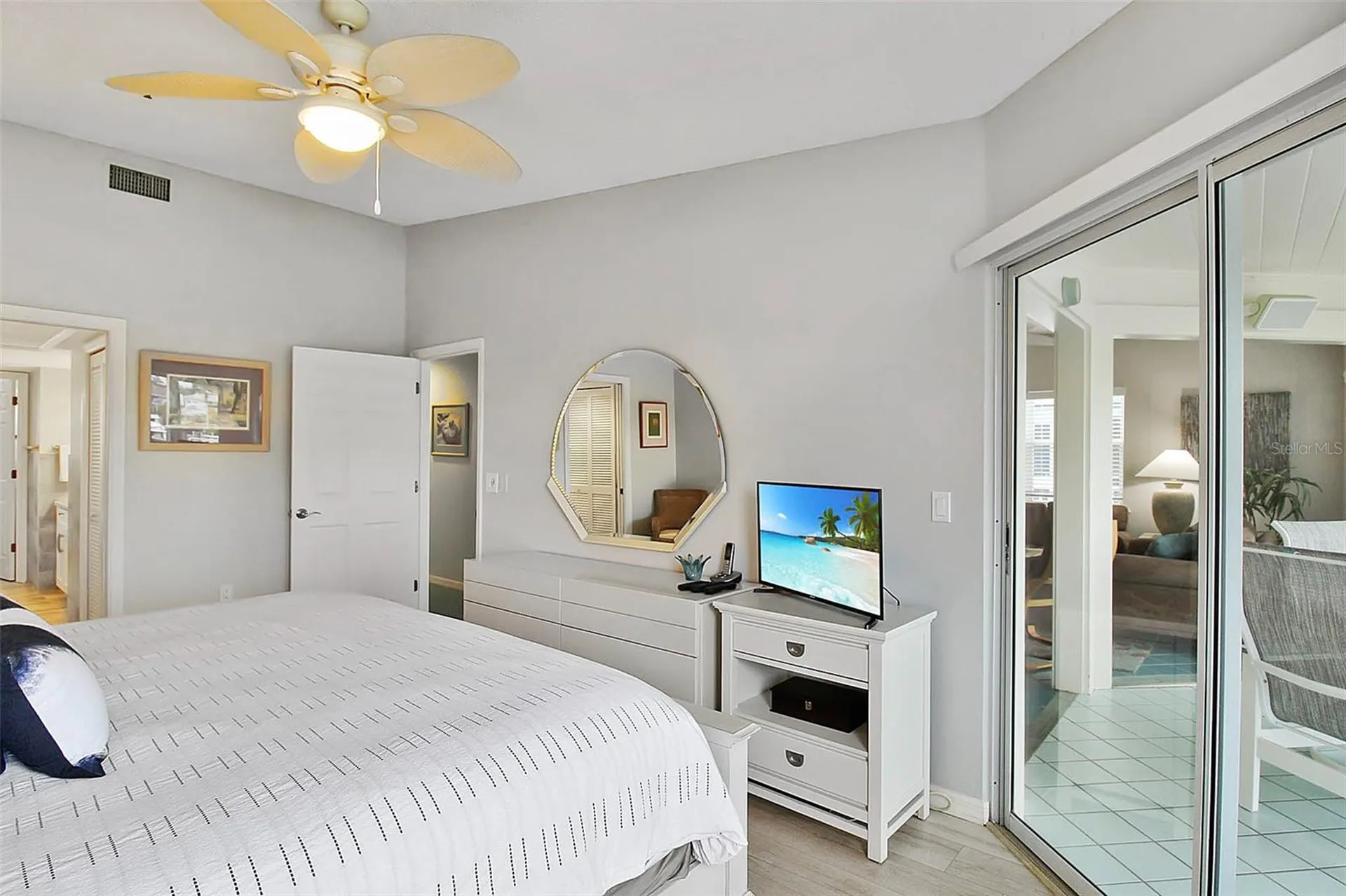 1343 Siesta Bayside Drive Sarasota FL 34242