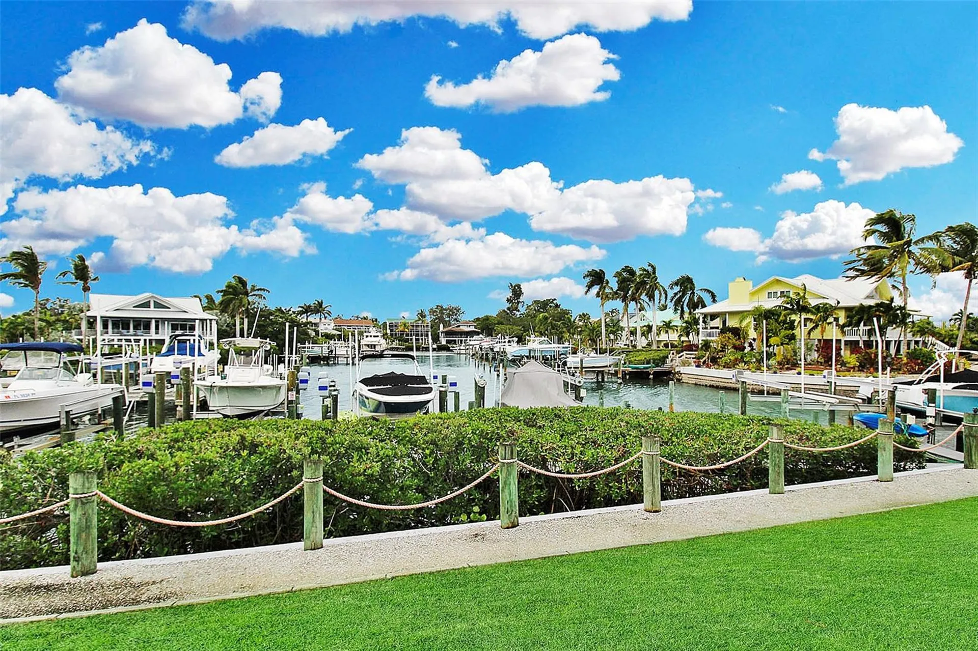 1343 Siesta Bayside Drive Sarasota FL 34242