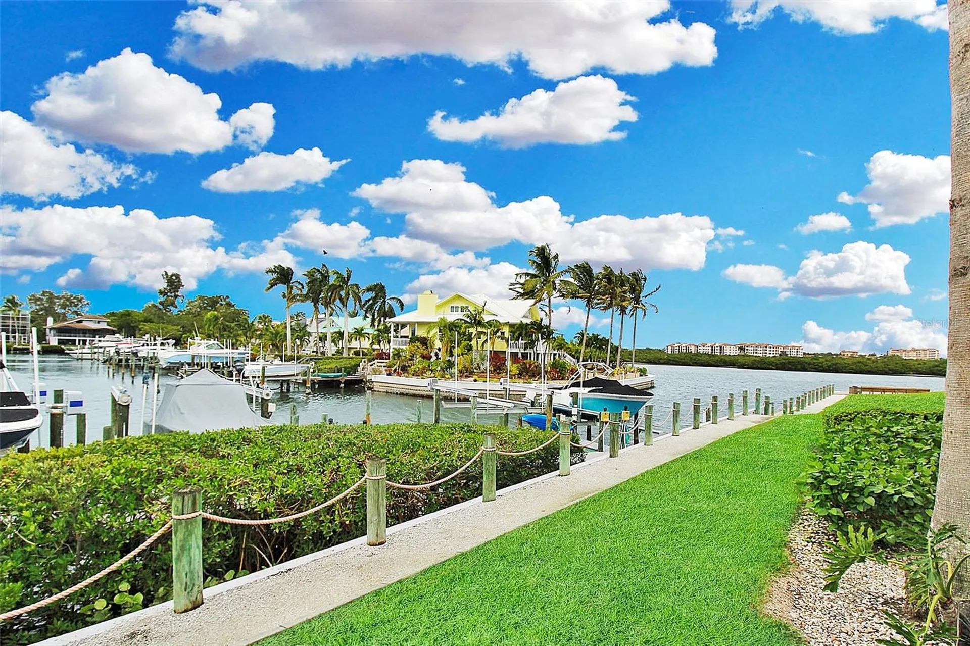 1343 Siesta Bayside Drive Sarasota FL 34242