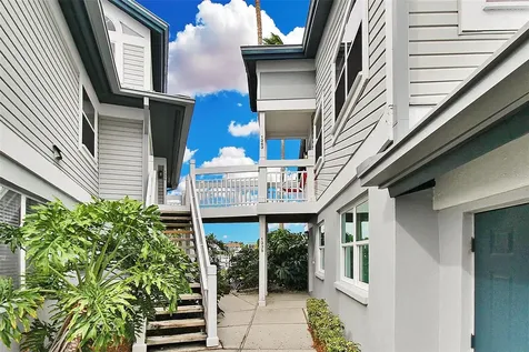 1343 Siesta Bayside Drive Sarasota FL 34242