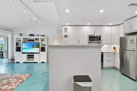 1343 Siesta Bayside Drive Sarasota FL 34242