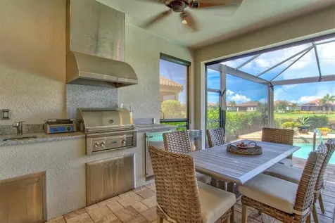 8733 Amaretto Avenue Sarasota FL 34238