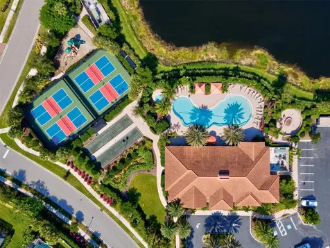 8733 Amaretto Avenue Sarasota FL 34238