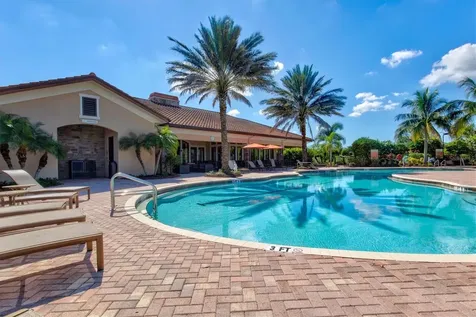 8733 Amaretto Avenue Sarasota FL 34238