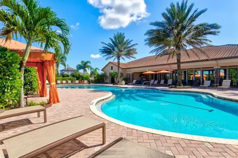 8733 Amaretto Avenue Sarasota FL 34238
