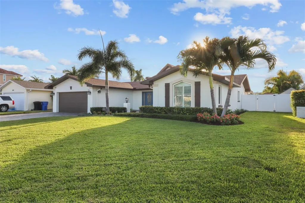 7880 10th Avenue S St Petersburg FL 33707