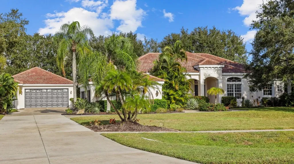 21715 Deer Pointe Crossing Bradenton FL 34202