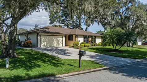8108 Lake Drive Palmetto FL 34221