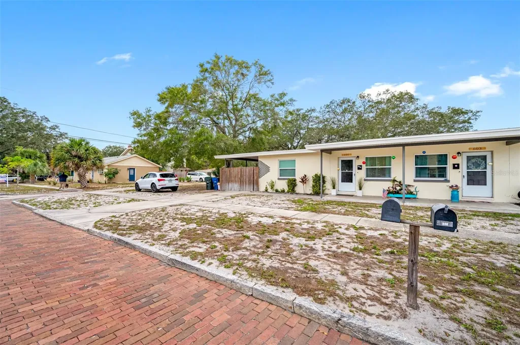 603 1st Street SE Largo FL 33771