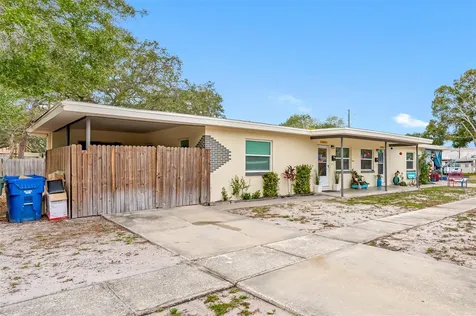 603 1st Street SE Largo FL 33771