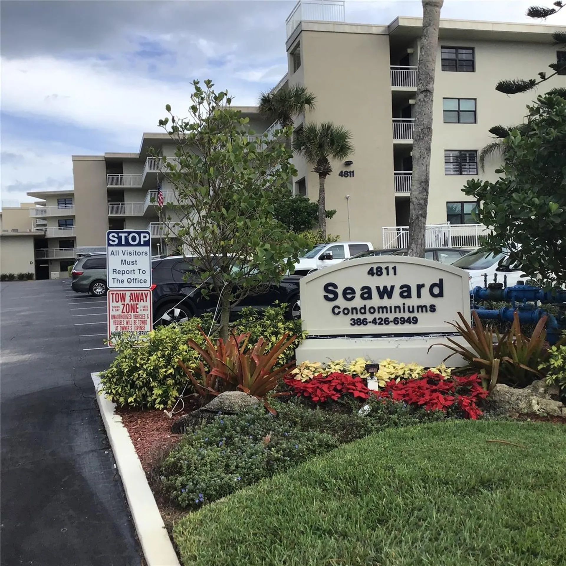 4811 Saxon New Smyrna Beach FL 32169