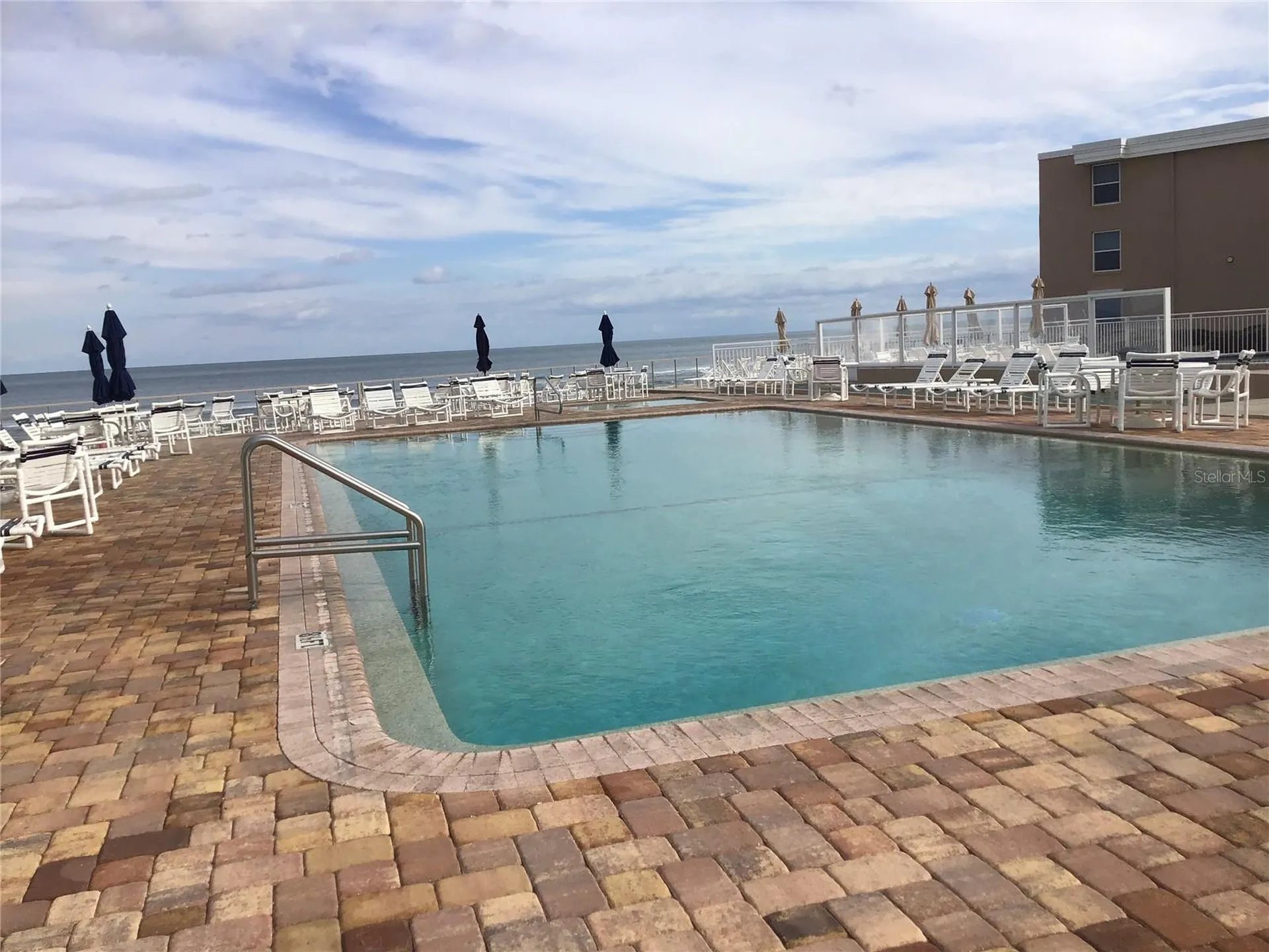 4811 Saxon New Smyrna Beach FL 32169
