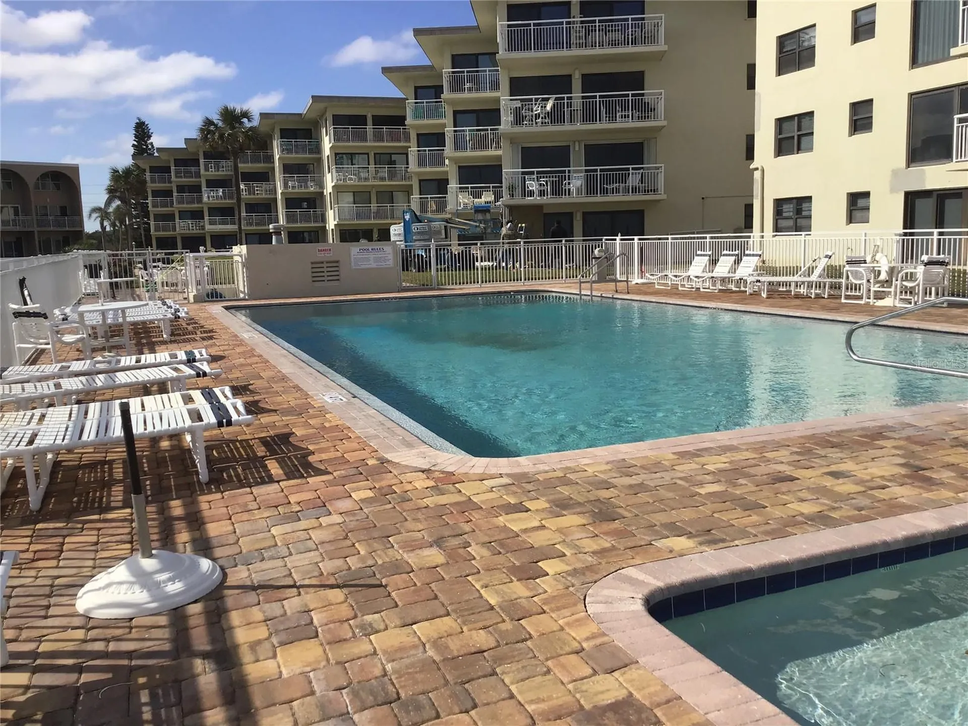 4811 Saxon New Smyrna Beach FL 32169