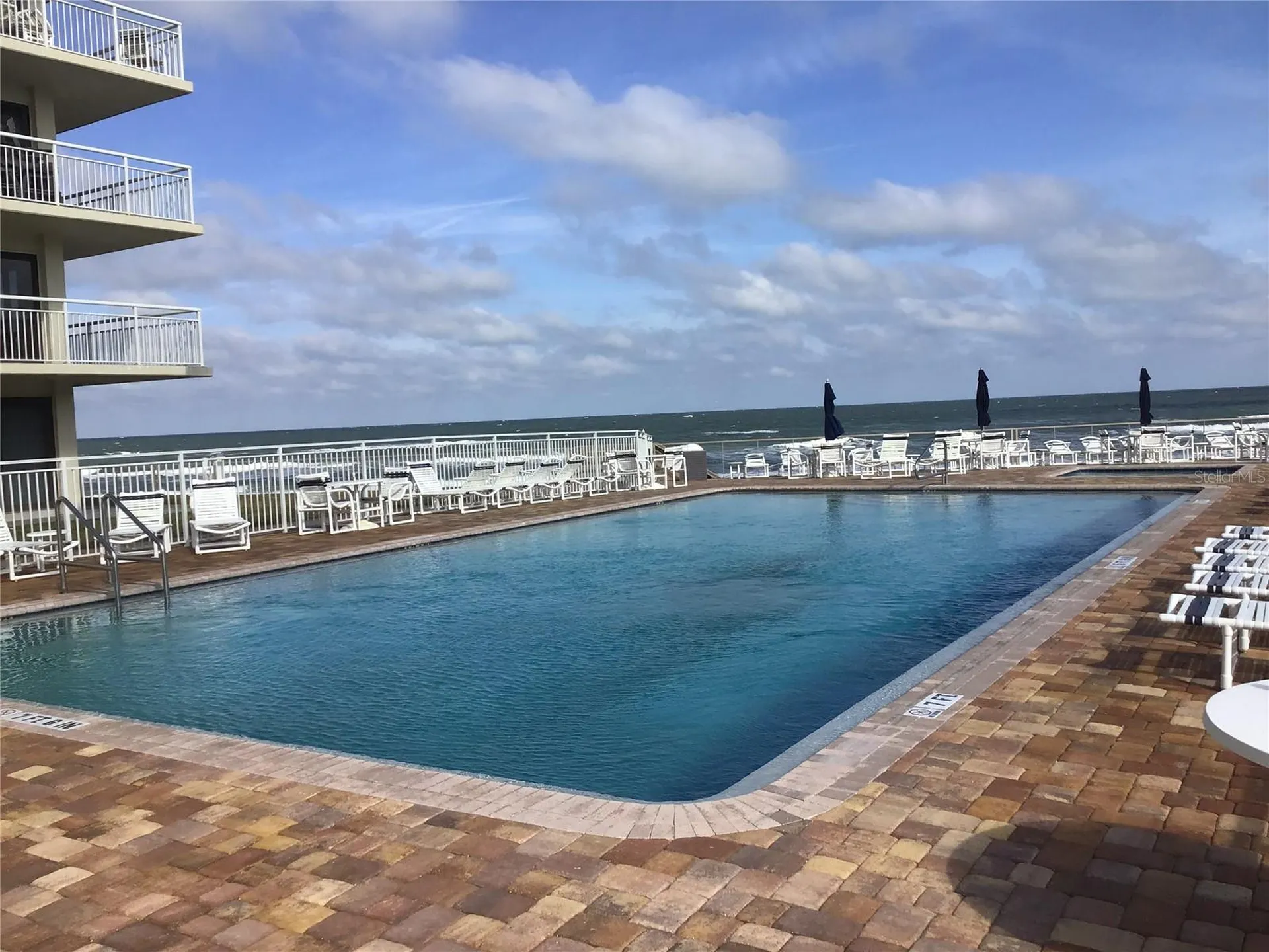 4811 Saxon New Smyrna Beach FL 32169