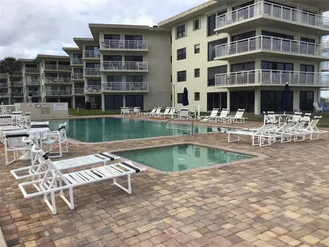 4811 Saxon New Smyrna Beach FL 32169