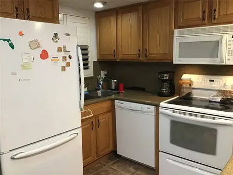 4811 Saxon New Smyrna Beach FL 32169